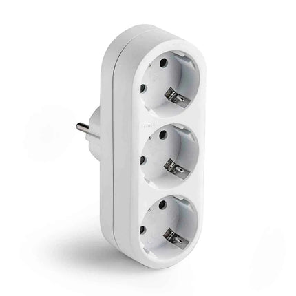 Adaptador Triple 2P+T 16A 250V con Entrada Frontal