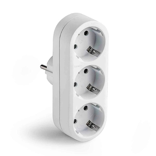 Adaptador Triple 2P+T 16A 250V con Entrada Frontal