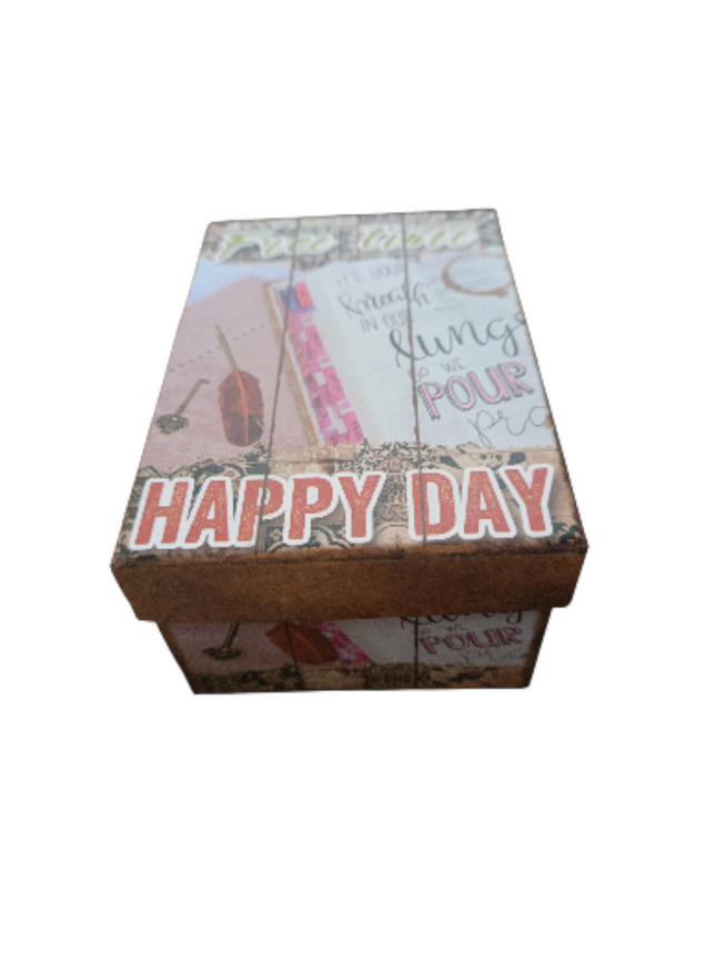 Caja de Regalo Decorativa – 13.5 x 9.7 x 7 cm · Diseño "Happy Day" Vintage